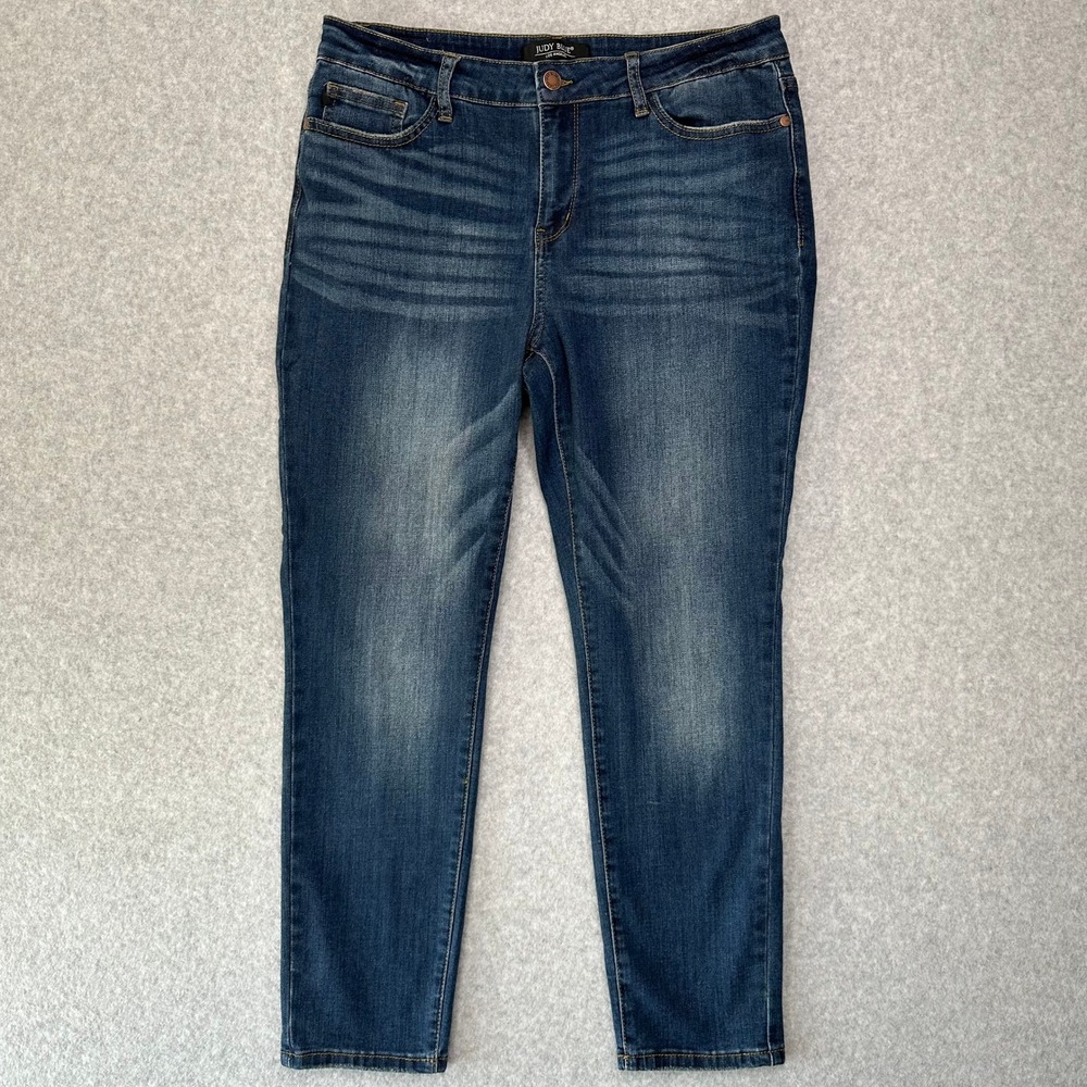 Judy‎ Blue Relaxed Fit Distressed Medium Wash Denim Jeans Women Size 32